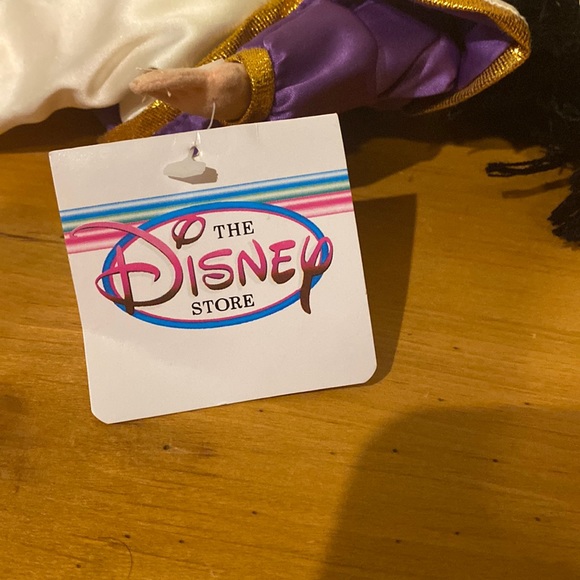 The Disney Store Aladdin Bean Bag Plush NWT Approx 9-10" - Picture 5 of 8